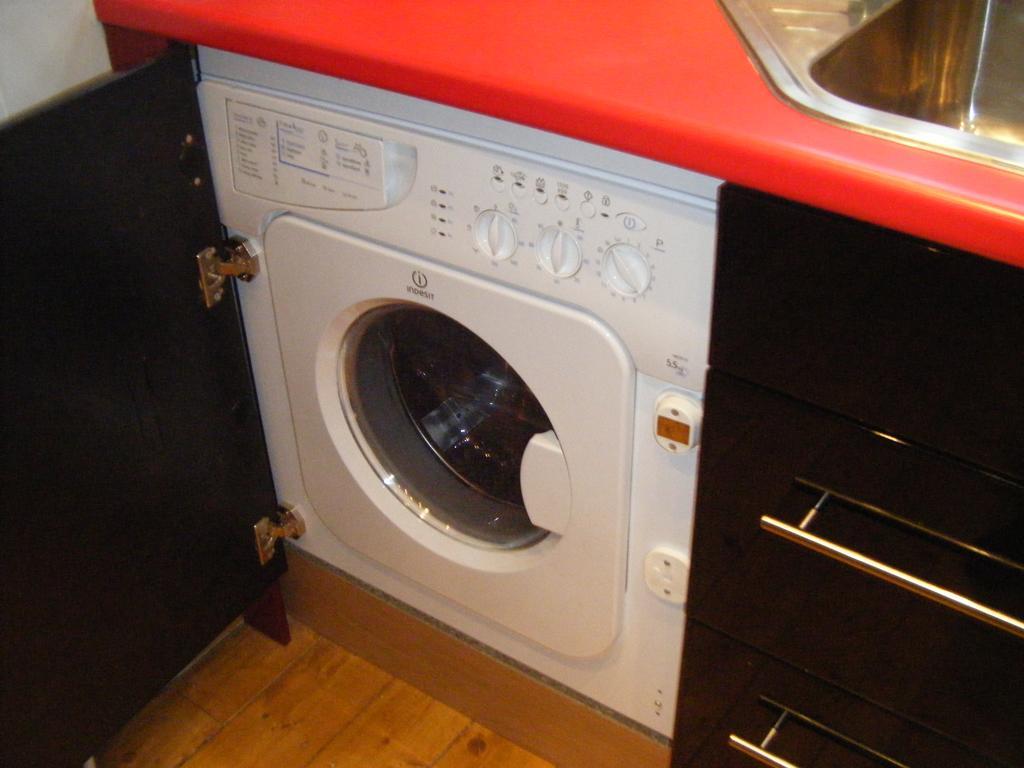 בארי F3 2 Bedroomed Town House - Free Parking - Super 150 Mbps Wifi Near Gavin N Stacey Film House - 1 Free Dog Allowed חדר תמונה