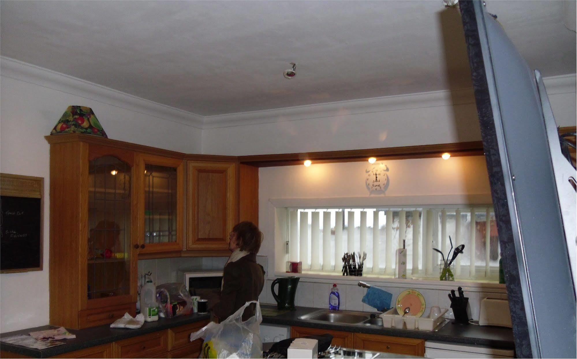 בארי F3 2 Bedroomed Town House - Free Parking - Super 150 Mbps Wifi Near Gavin N Stacey Film House - 1 Free Dog Allowed מראה חיצוני תמונה